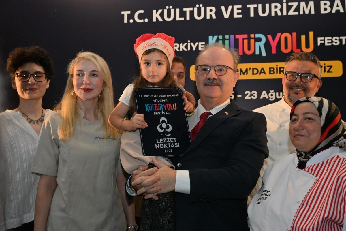 Anadolu’nun kadim şehirlerinden Erzurum’un dokuz günlük kültür, sanat ve gastronomi serüveni başladı 10