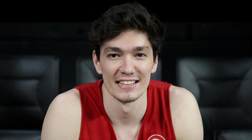 Cedi Osman taraftarlara g&uuml;veniyor