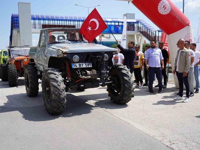 T&uuml;rkiye Extreme Kupası&rsquo;nın ilk ayağı Bolu&rsquo;da başladı
