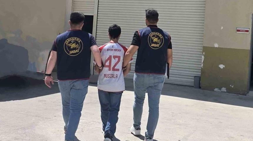 Gaziantep&rsquo;te 25 yıl kesinleşmiş hapis cezasıyla aranan şahıs yakalandı