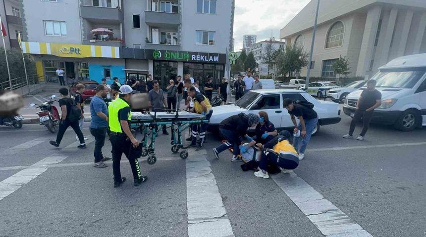Bilecik&rsquo;te motosikletin &ccedil;arptığı yaya yaralandı