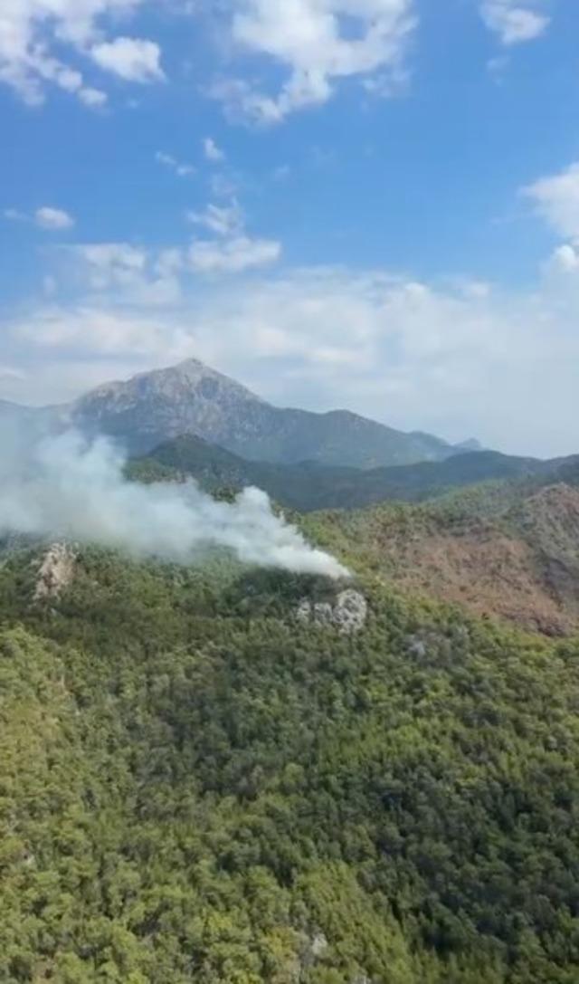 Kemer&rsquo;deki orman yangını kontrol altına alındı 1