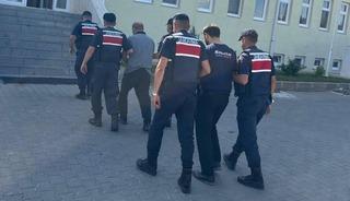 K&ouml;peklerin kavgasına sinirlendi, &ccedil;obanı &ouml;ld&uuml;rd&uuml;