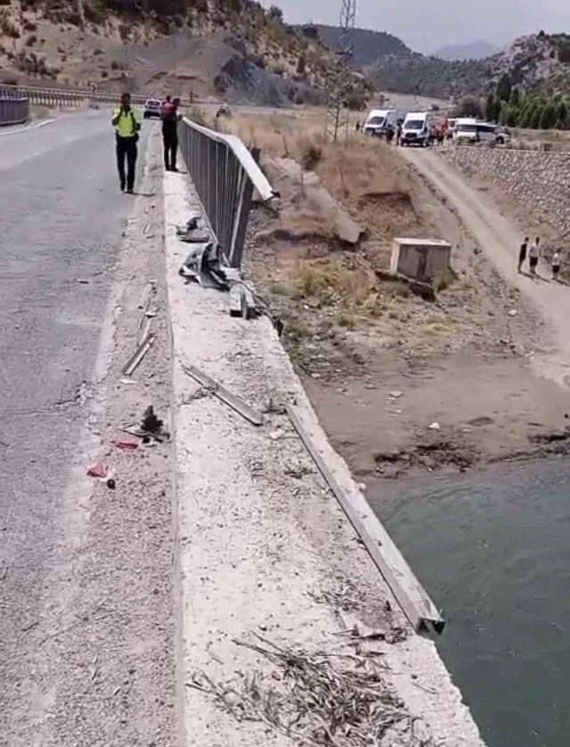 Otomobil, G&ouml;ksu &Ccedil;ayı&rsquo;na d&uuml;şt&uuml;: Bariyer par&ccedil;asının isabet ettiği &ccedil;ocuk yaralandı 1