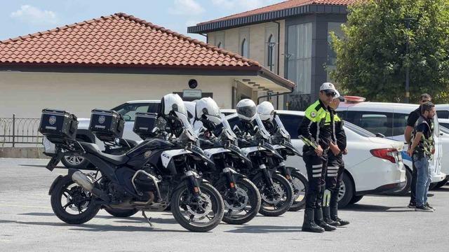 Arnavutk&ouml;y&rsquo;de hafriyat kamyonlarına sıkı denetim: 70 s&uuml;r&uuml;c&uuml; ve ara&ccedil; sahibine 701 bin lira ceza 3