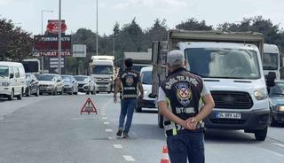 Arnavutk&ouml;y&rsquo;de hafriyat kamyonlarına sıkı denetim: 70 s&uuml;r&uuml;c&uuml; ve ara&ccedil; sahibine 701 bin lira ceza