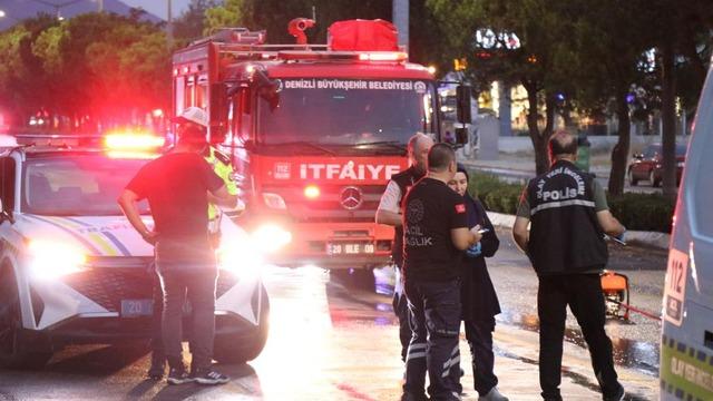 Devrilen motosiklet sürücüsü otobüsün altında kaldı: 1 ölü