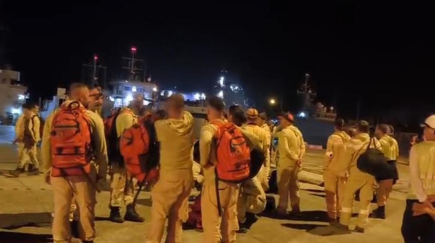 Marmaris'te araz&ouml;zler &ccedil;ıkarma gemileriyle b&ouml;lgeye gidiyor