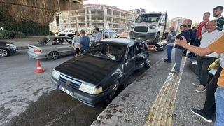Kavşakta otomobil ile kamyonet çarpıştı: 1 yaralı