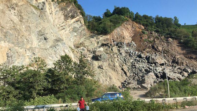 Taş ocağında patlatma heyelana neden oldu: 2'si asker, 3 ağır yaralı (2)