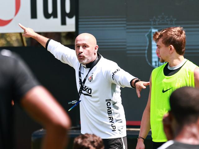 Beşiktaş, ligde ilk sınavında Ey&uuml;pspor&rsquo;u konuk edecek