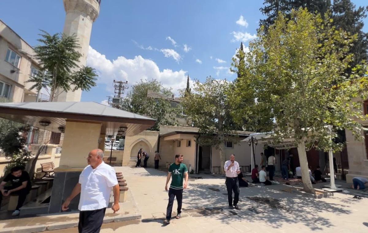 Yüzyıllardır akıyor: Uyuz hastalığının şifası burada! Her yerden bu su için geliyorlar 2