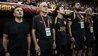 Galatasaray'da teknik heyetle s&ouml;zleşme uzatıldı ama kriz &ccedil;ıktı!