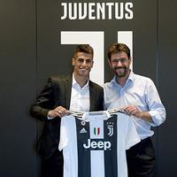 Juventus'tan 40 milyon euroya sağ bek!