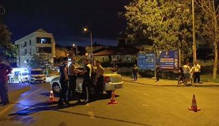 Otomobilin &ccedil;arptığı yaşlı kadın hayatını kaybetti