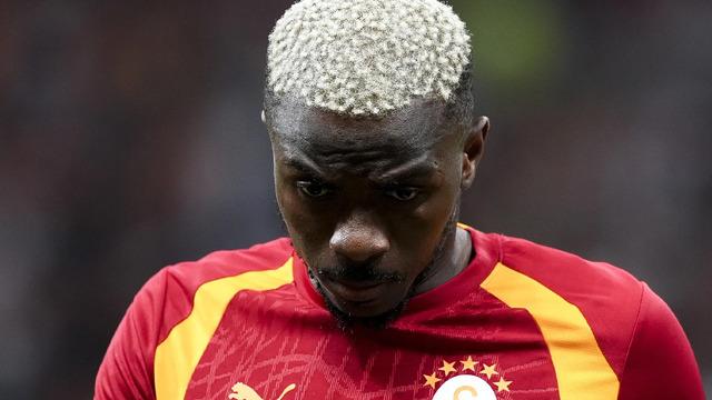 Galatasaray'da sezon başında kriz kasırgası! Transfer gecikmesi ve maaş &ccedil;atlağı...