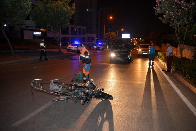 Otomobille motosiklet çarpıştı: 1 yaralı