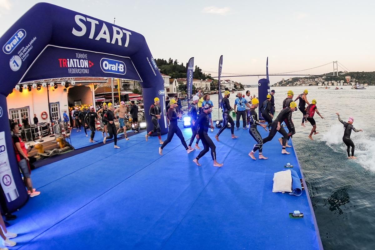Kıtalararası triatlon yarışı Beykoz’da yapıldı 1