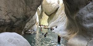 Turistlerin yeni g&ouml;zdesi oldu! Akın akın geliyorlar