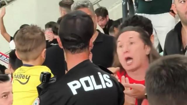 Son dakika | Minik taraftarın Fenerbahçe formasını çıkarttırmıştı! Yeni karar verildi