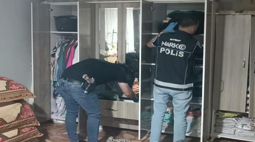 Batman'da uyuşturucu operasyonları: 5 tutuklama