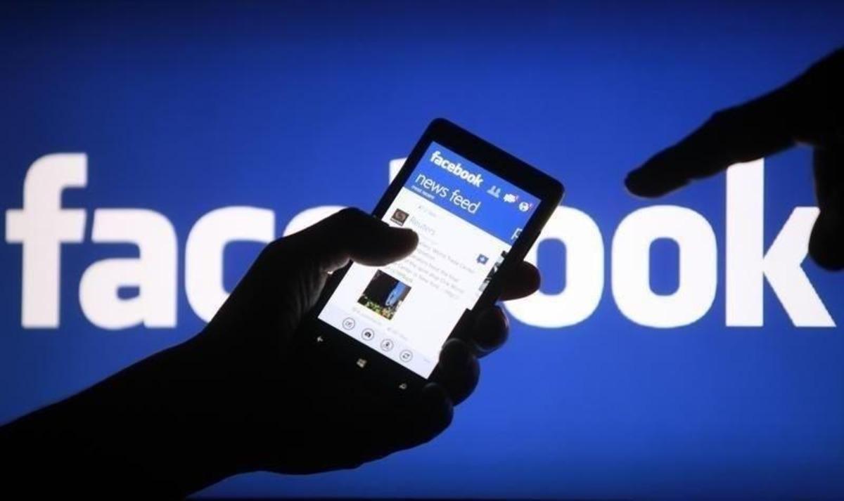 Facebook cep telefonu mu dinliyor? 