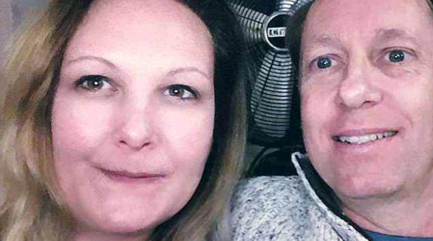 Aldatırken yakaladığı lezbiyen eşini &ouml;ld&uuml;rd&uuml;