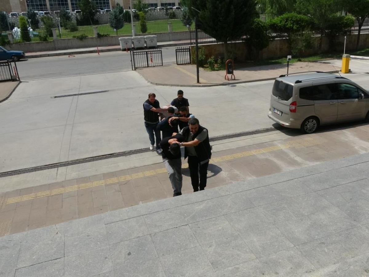 Uşak ta kuyumcu soygununda 3 ş&uuml;pheli tutuklandı 1