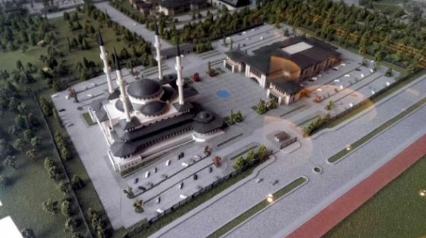 Ak Saray&rsquo;a cami geliyor