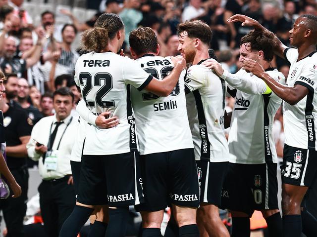 Beşiktaş sezona galibiyetle başladı! Ey&uuml;pspor'u Cerny'nin gol&uuml;yle devirdi