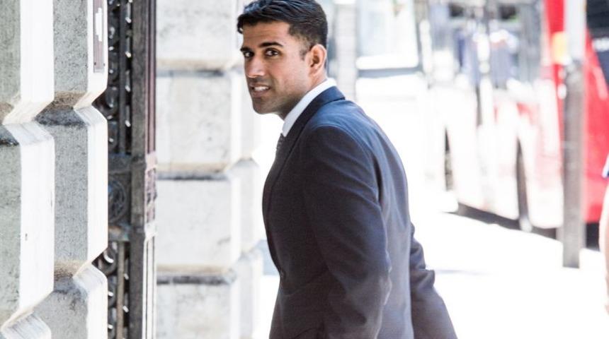 Evli adam 18 yaşındaki kızı zorla sokak arasına çekip tecavüz etti