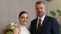 �nl� t�rk�c� ile ni�anl�! Tutuklu belediye ba�kan� payla�t�