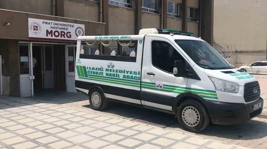 Elazığ&rsquo;da trafik kazası: 1 &ouml;l&uuml; 1 yaralı