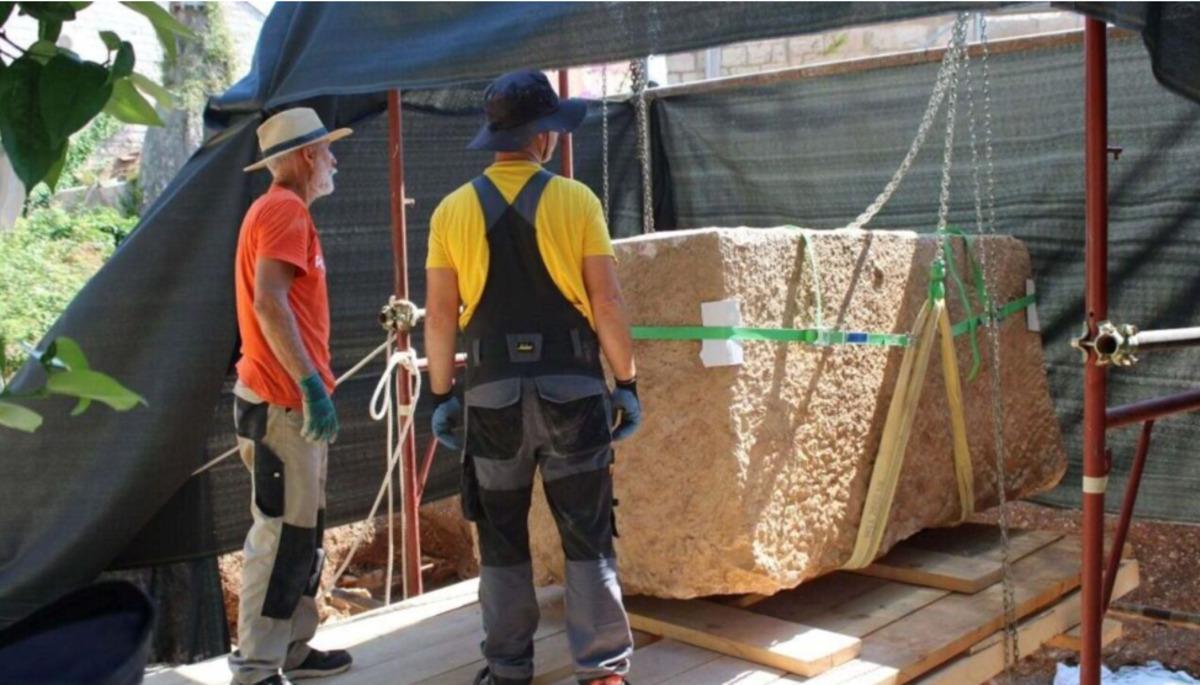 1500 yıl boyunca mühürlüydü: Tam 5 ton ağırlığında! İçinden bakın kim çıktı 2