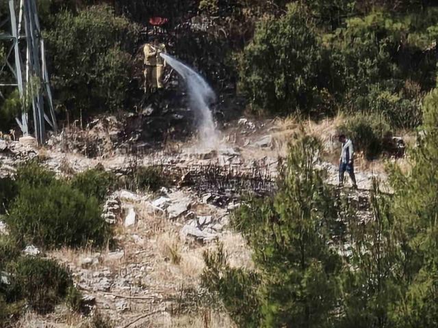 Menteşe&rsquo;de makilik yangını 3