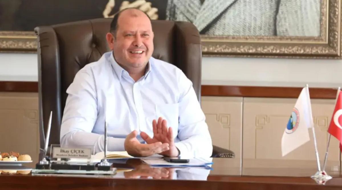 Son dakika | Menderes Belediyesi AK Parti ye geçti! Gergin seçimde CHP grubu salonu terk etti; yumruklu kavga çıktı 1