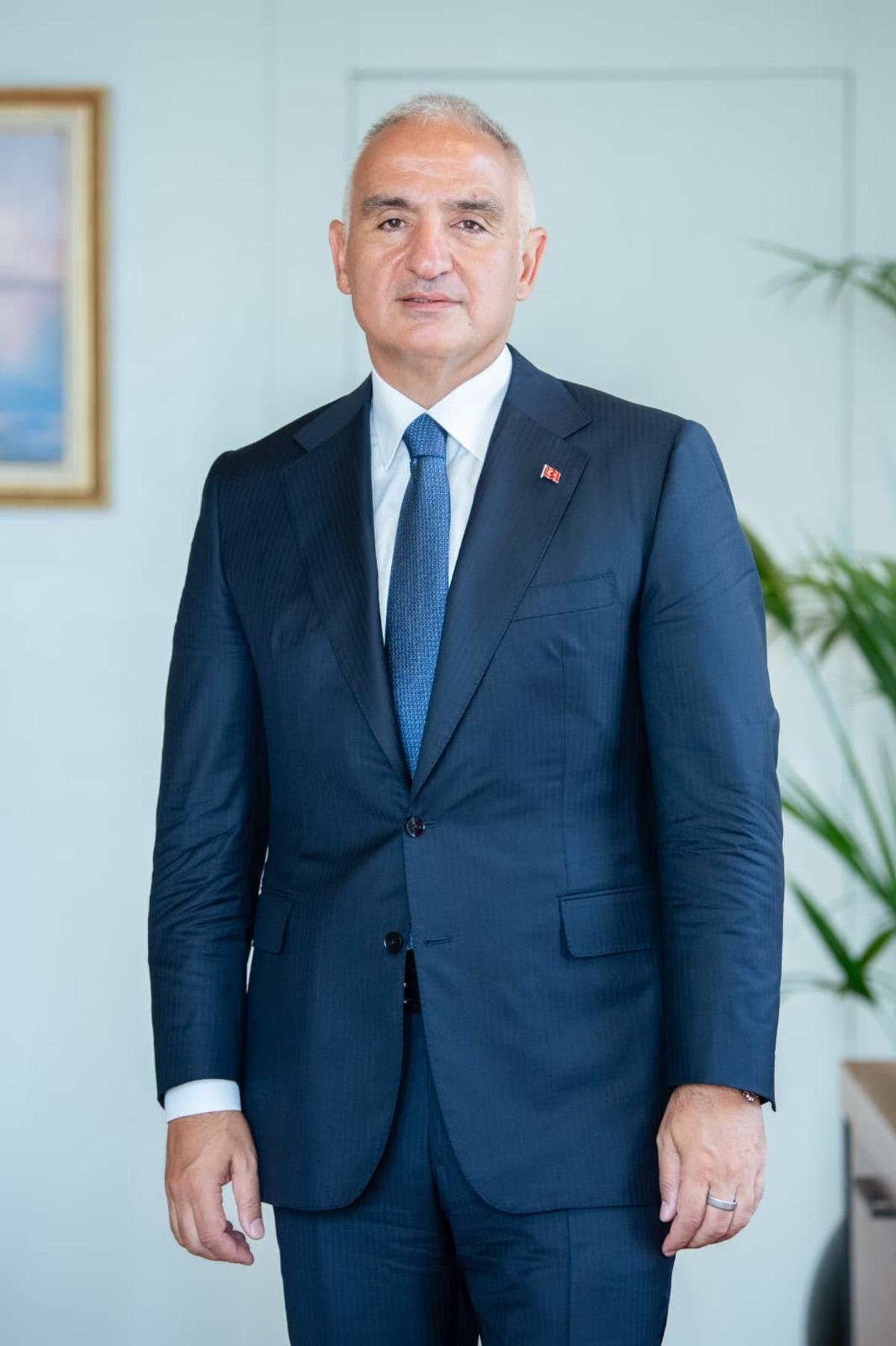 Bakan Ersoy duyurdu: Dünyanın en büyük yazma eser portalına 1,3 milyon ziyaret 3
