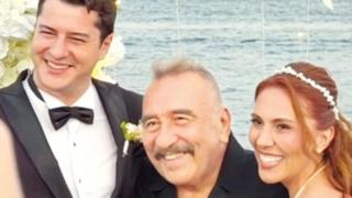 Ümit Besen’in kızı Ezgi Besen evlendi! Ünlü şarkıcı nikaha yetişemedi