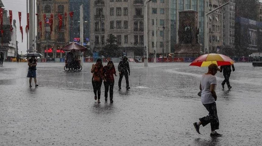 İstanbul'da yağmur yağacak mı? AKOM'dan 5 ilçe için son dakika hava durumu uyarısı