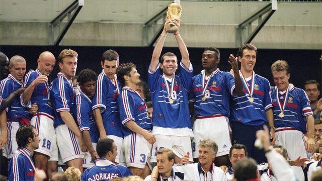 Zinedine Zidane 1998'de Dünya Kupası'yla