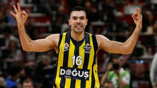 Kostas Sloukas, Olympiakos ile 3 yıllık anlaşma sağladı
