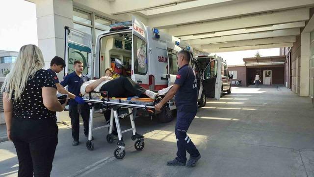 Otomobil bariyerlere çarptı: 1 yaralı