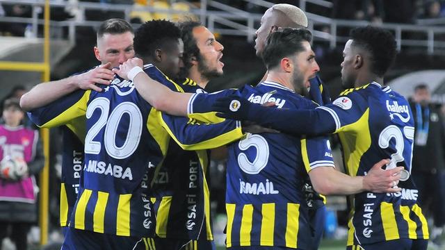 Fenerbahçe'de bir ayrılık daha! Anthony Musaba İngiltere yolcusu
