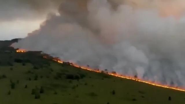 Yunanistan'daki yangınlarda yaklaşık 15 bina zarar gördü
