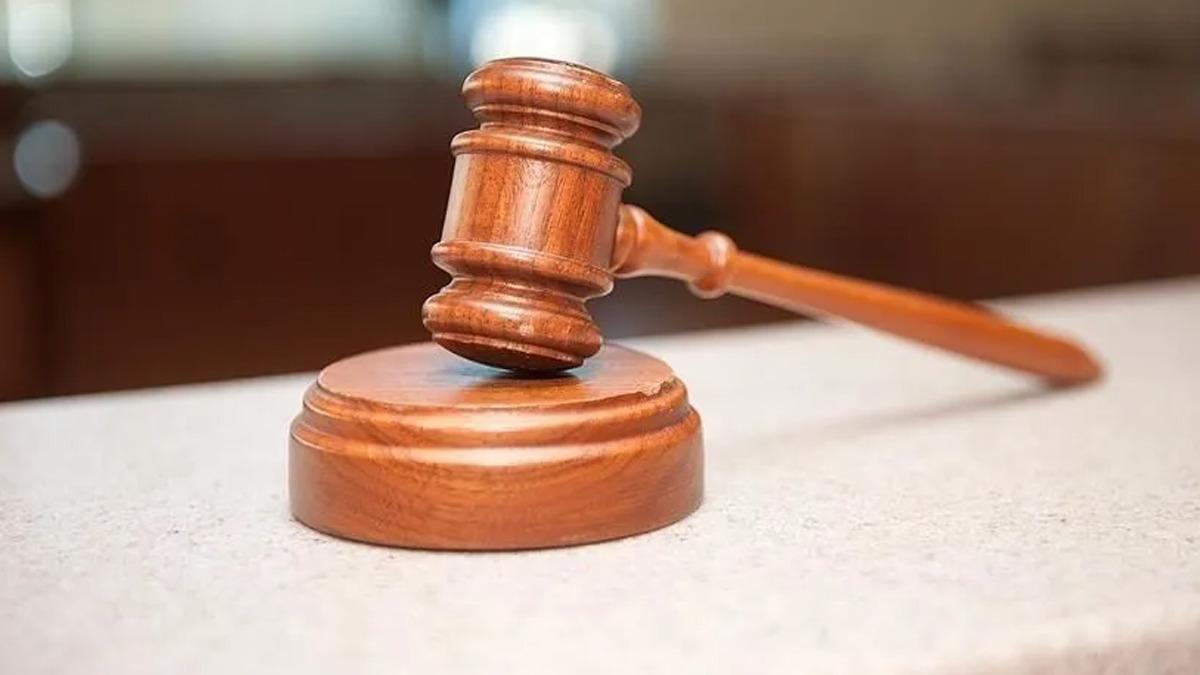 Polis eşi y&uuml;z&uuml;n&uuml; kesmişti! Şiddete uğrayan kadına hapis cezası 1