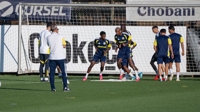 Fenerbahçe, Olimpik Lyon maçı için hazırlıklarını tamamladı