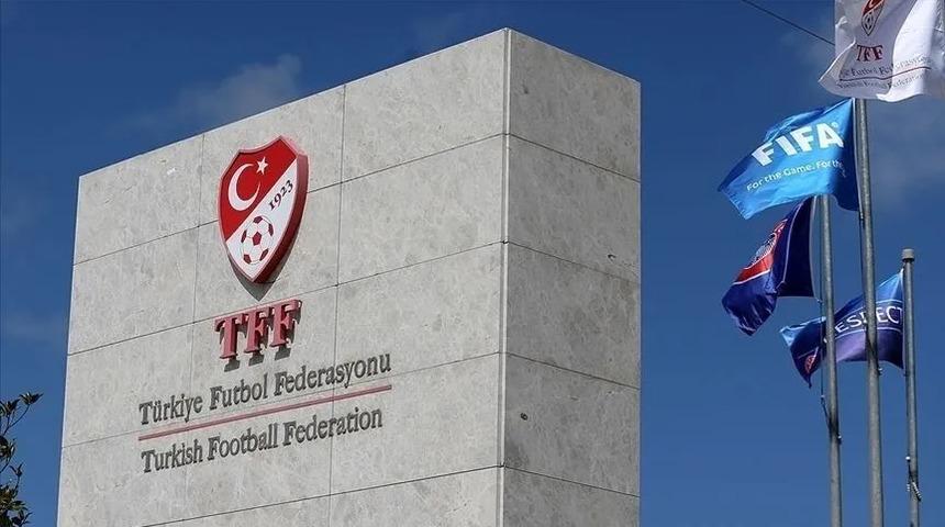 TFF, 18 yaşından k&uuml;&ccedil;&uuml;k futbolcular i&ccedil;in talimatta değişikliğe gitti