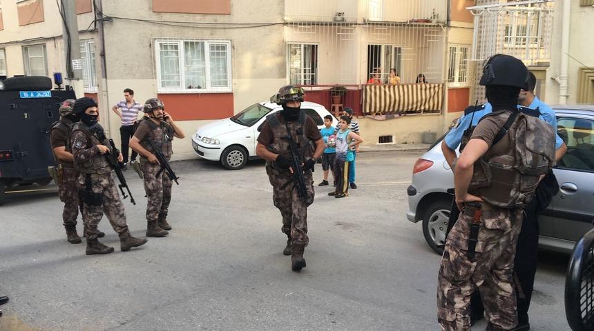 İstanbul'da şok operasyon! Polis ve askerler gözaltında