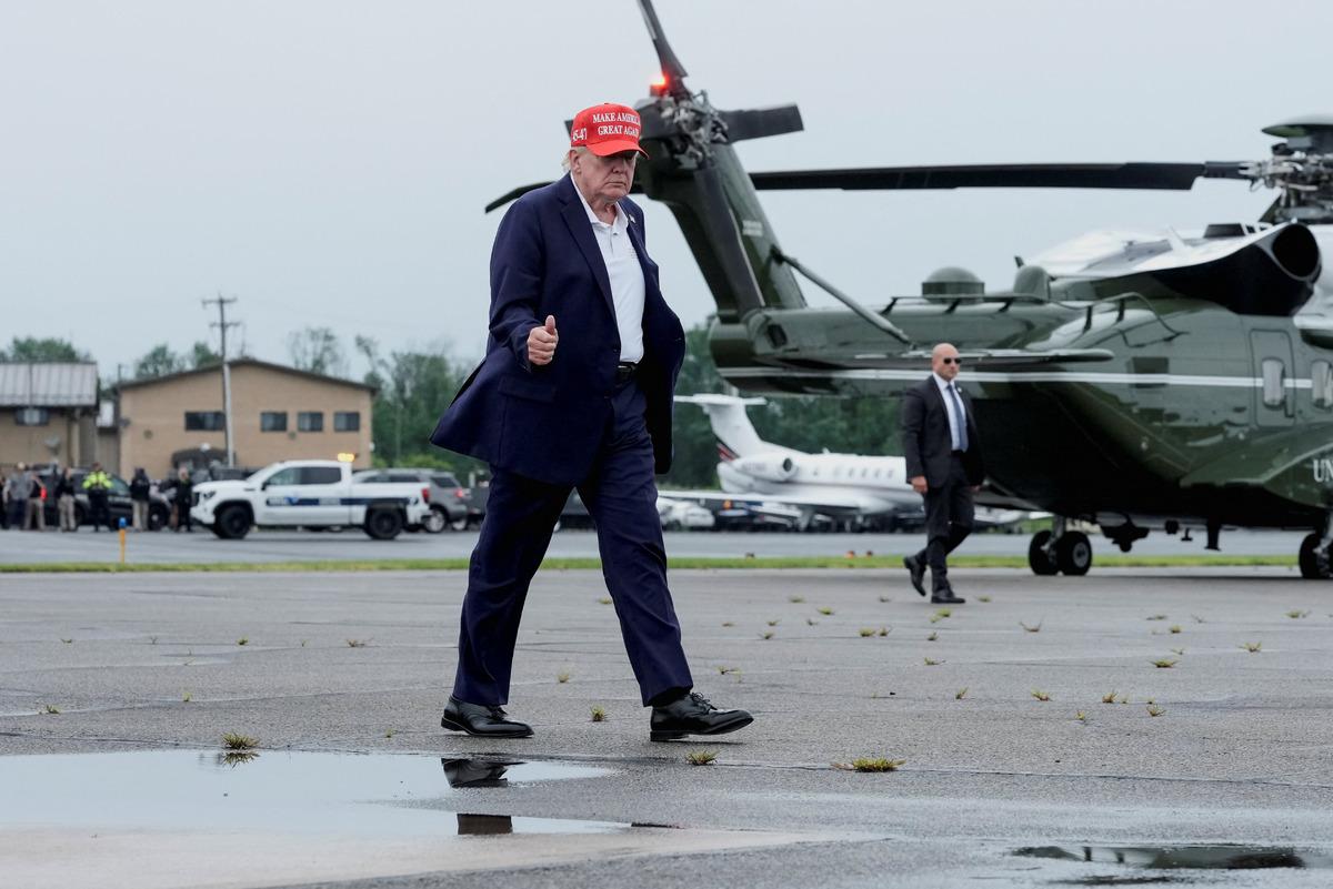 Trump a k&ouml;t&uuml; haber! "Onay oranı başkanlığının en d&uuml;ş&uuml;k seviyesine geriledi" 1