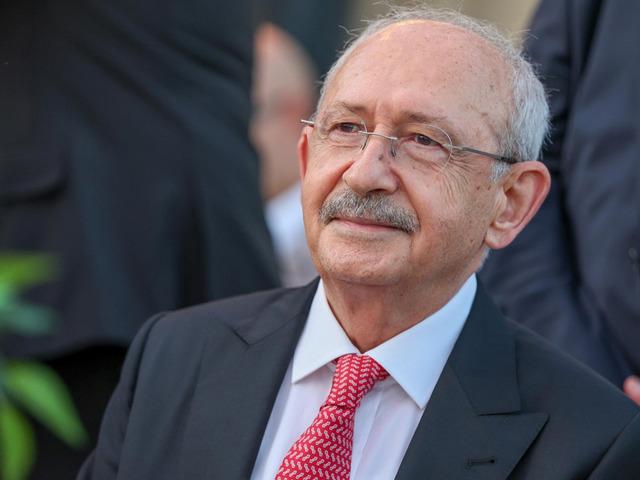 Kılı&ccedil;daroğlu'ndan yine aynı taktik! 'Adayım' demiyor ama aday olacak